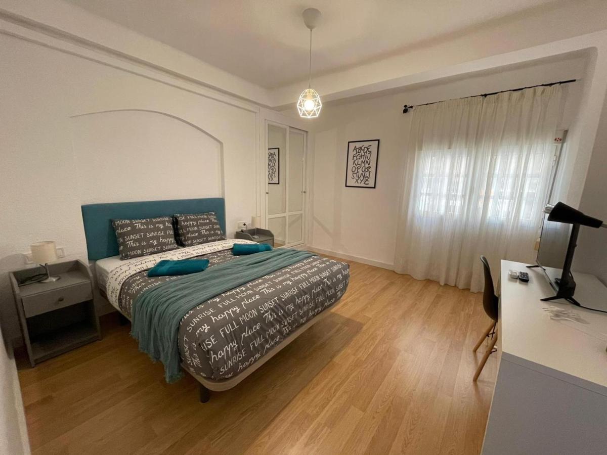Holidays2Malaga 2 Bedroom Armengual De La Mota Close Shopping Center Exteriér fotografie