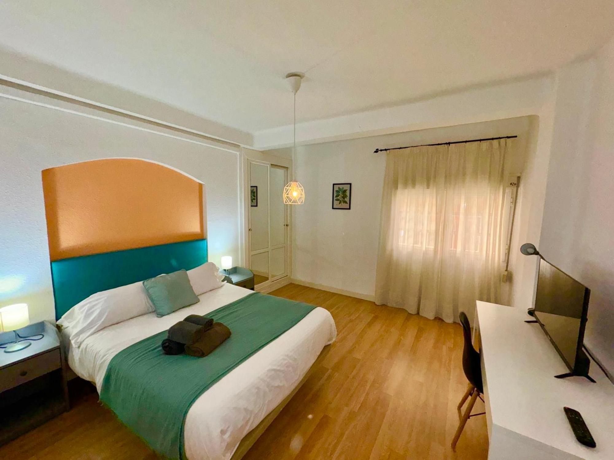 Holidays2Malaga 2 Bedroom Armengual De La Mota Close Shopping Center Exteriér fotografie